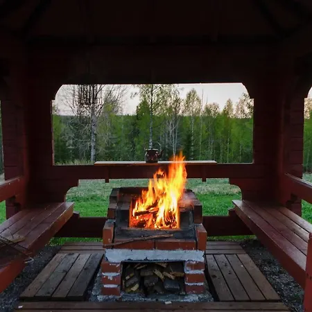 Rajan Loma Eco Village Holiday home Mannervaara